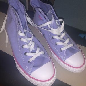 Converse Hightops girls sz. 5 new